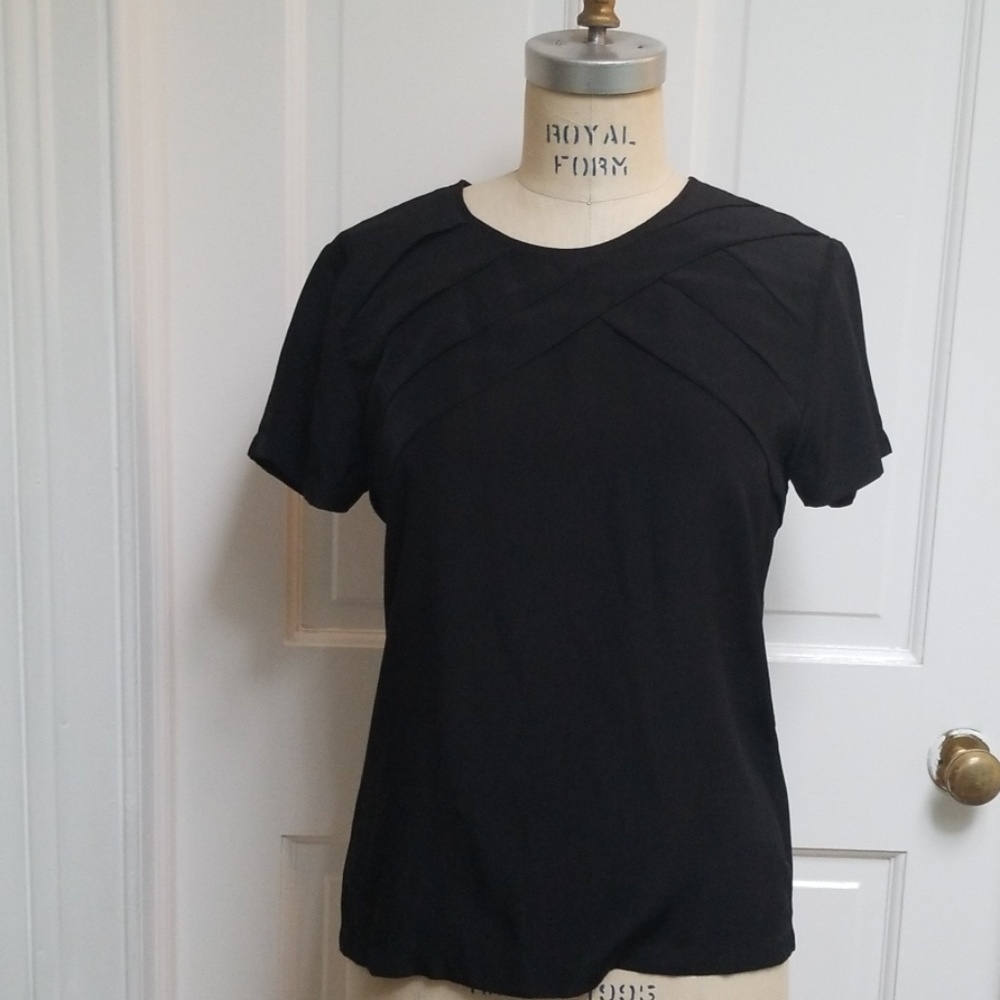 Short sleeve woven top